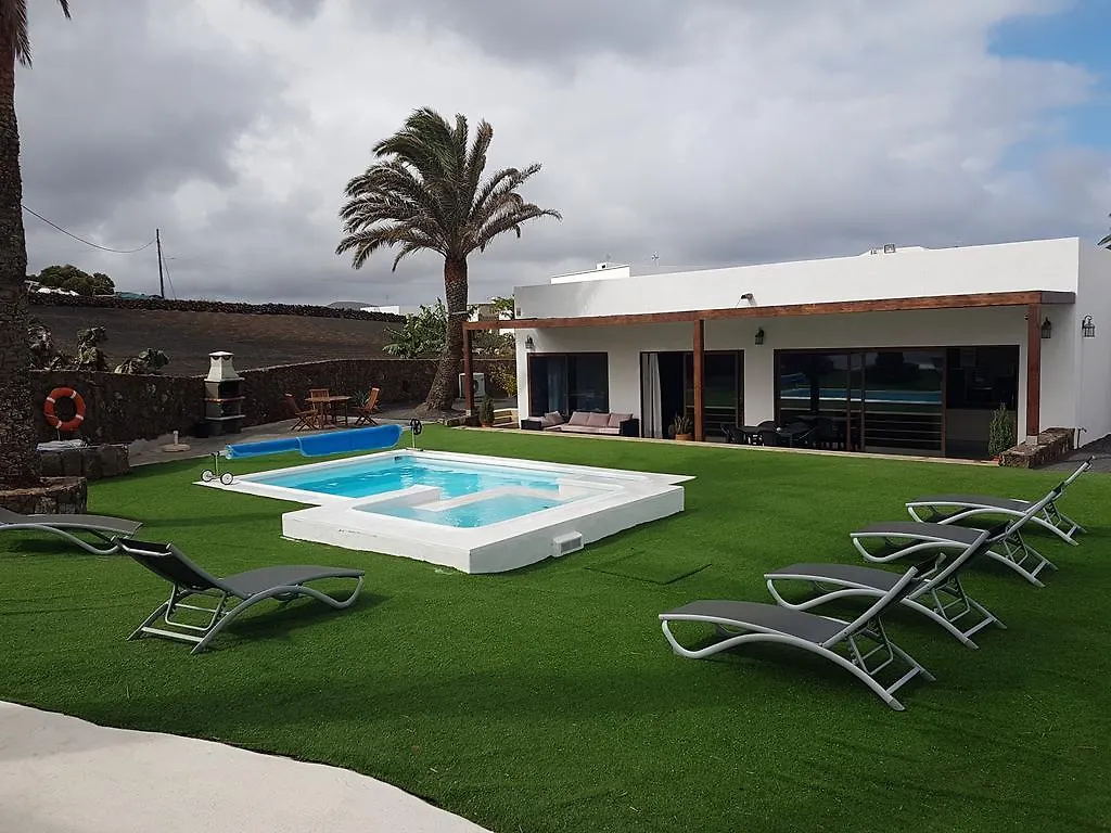 Hotelito Rural Flor De Timanfaya Tinajo Country house