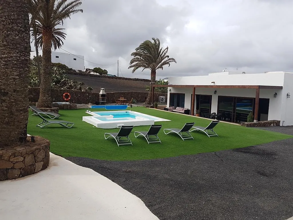 Hotelito Rural Flor De Timanfaya Tinajo Spain