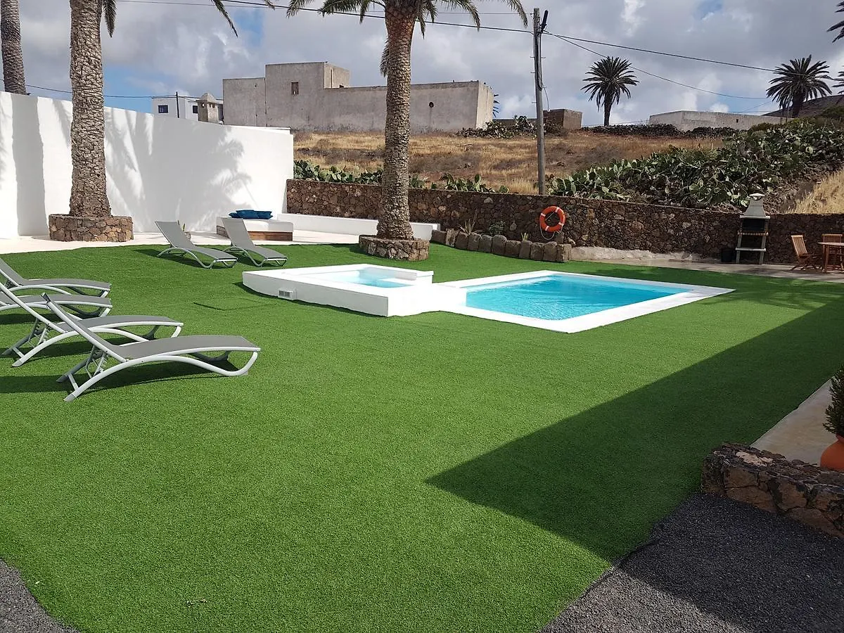 Hotelito Rural Flor De Timanfaya Tinajo Spain